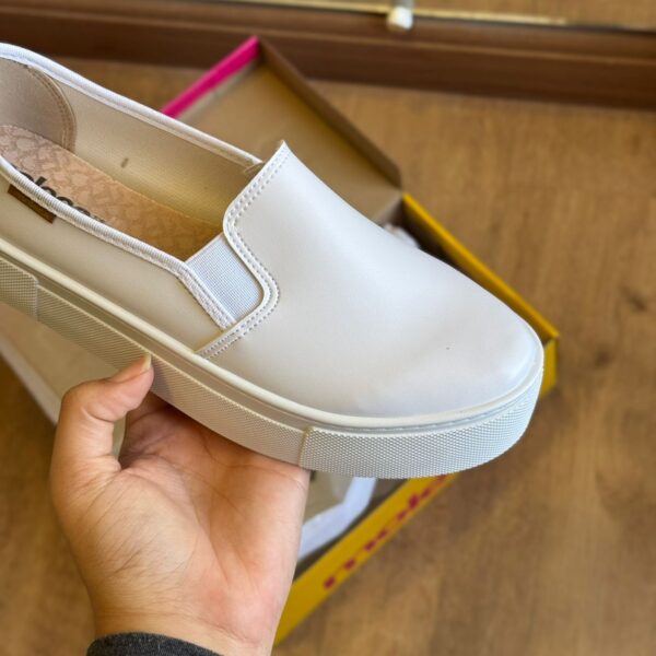Sapato Moleca Slip On 5658.530 - Imagem 2
