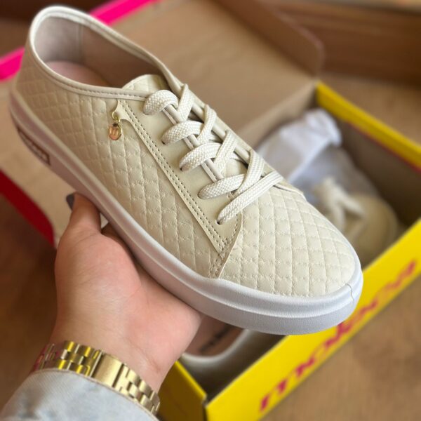 Sapato Moleca Casual 5750.103 - Imagem 2