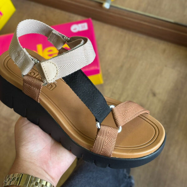 Sandália Moleca Flatform com Ajuste 5536.101 - Imagem 6