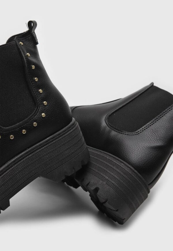 Bota Chelsea Moleca Cano Curto Preta - Imagem 4