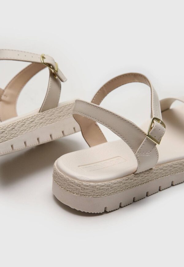 Rasteira Moleca Lisa Off-White - Imagem 5