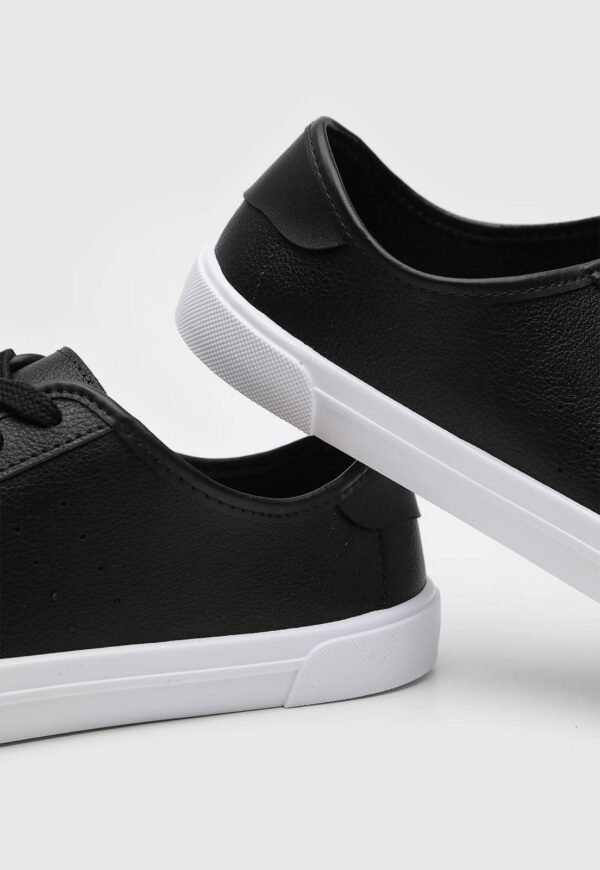 Tênis Moleca Com Cadarço Preto - Imagem 6